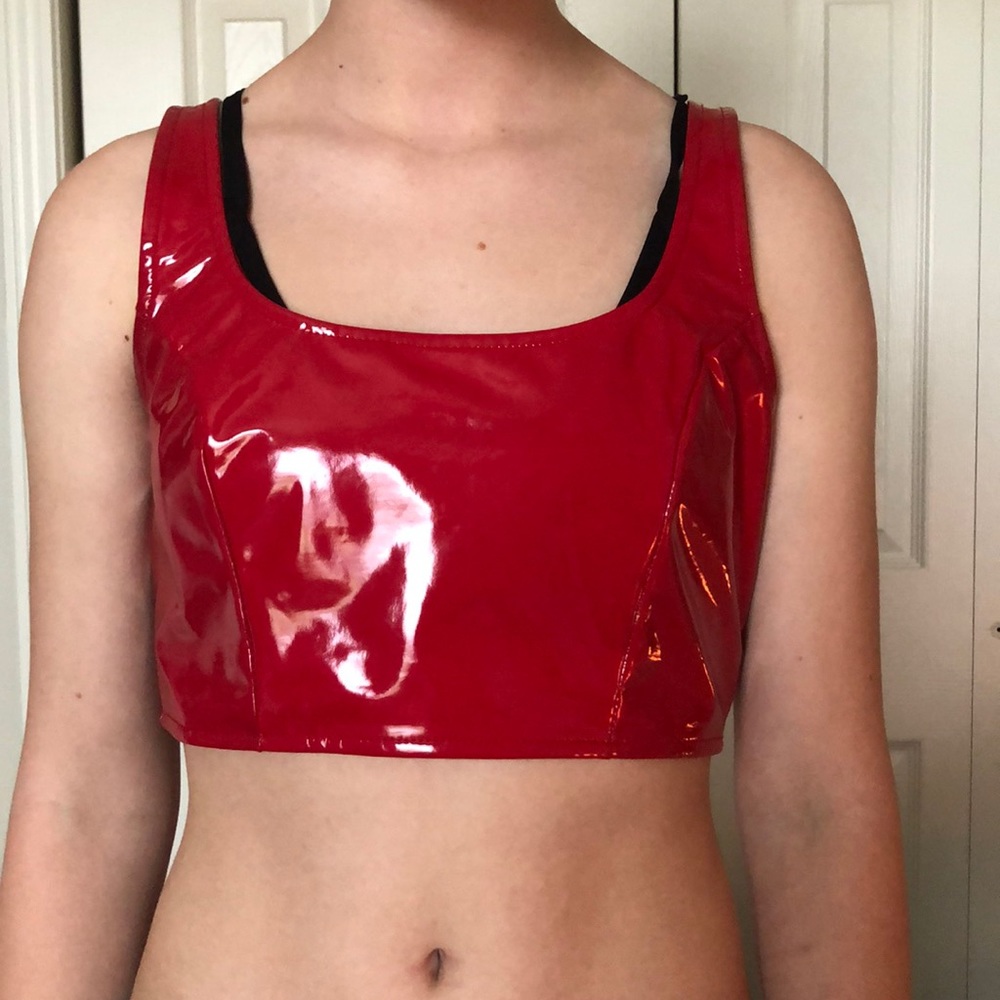 crop top
